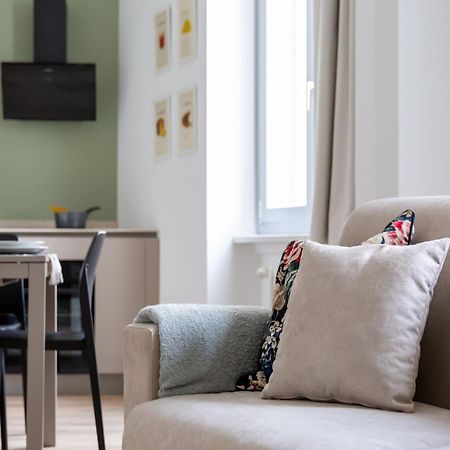 מילאנו The Best Rent - Spacious And Renovated Two-Bedroom Apartment Downtown מראה חיצוני תמונה